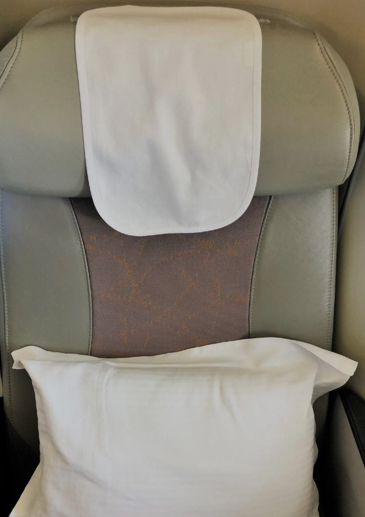 emirates business class review a380 seat close