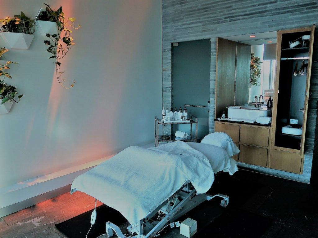 qantas first spa treatment melbourne 2