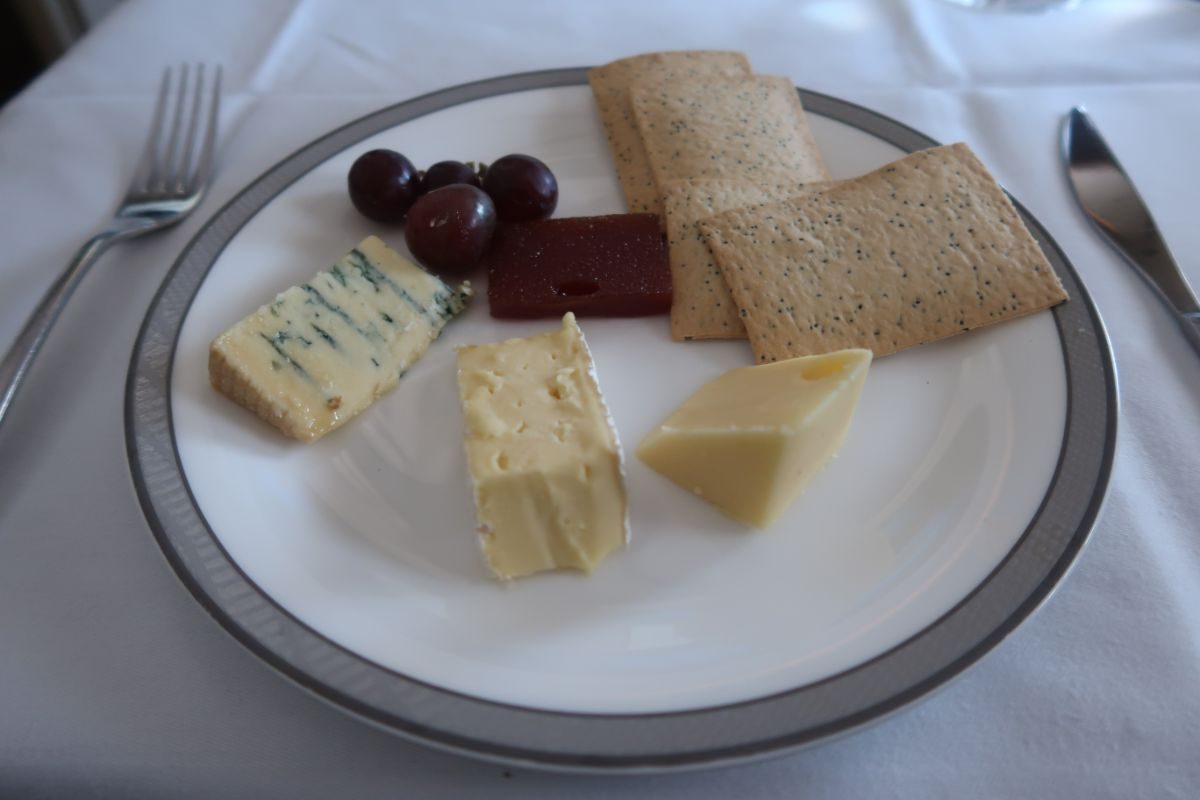 Singapore Airlines old A380 First Class Suite cheese