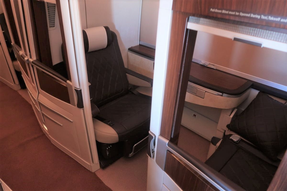 Singapore Airlines old A380 First Class Suite seat