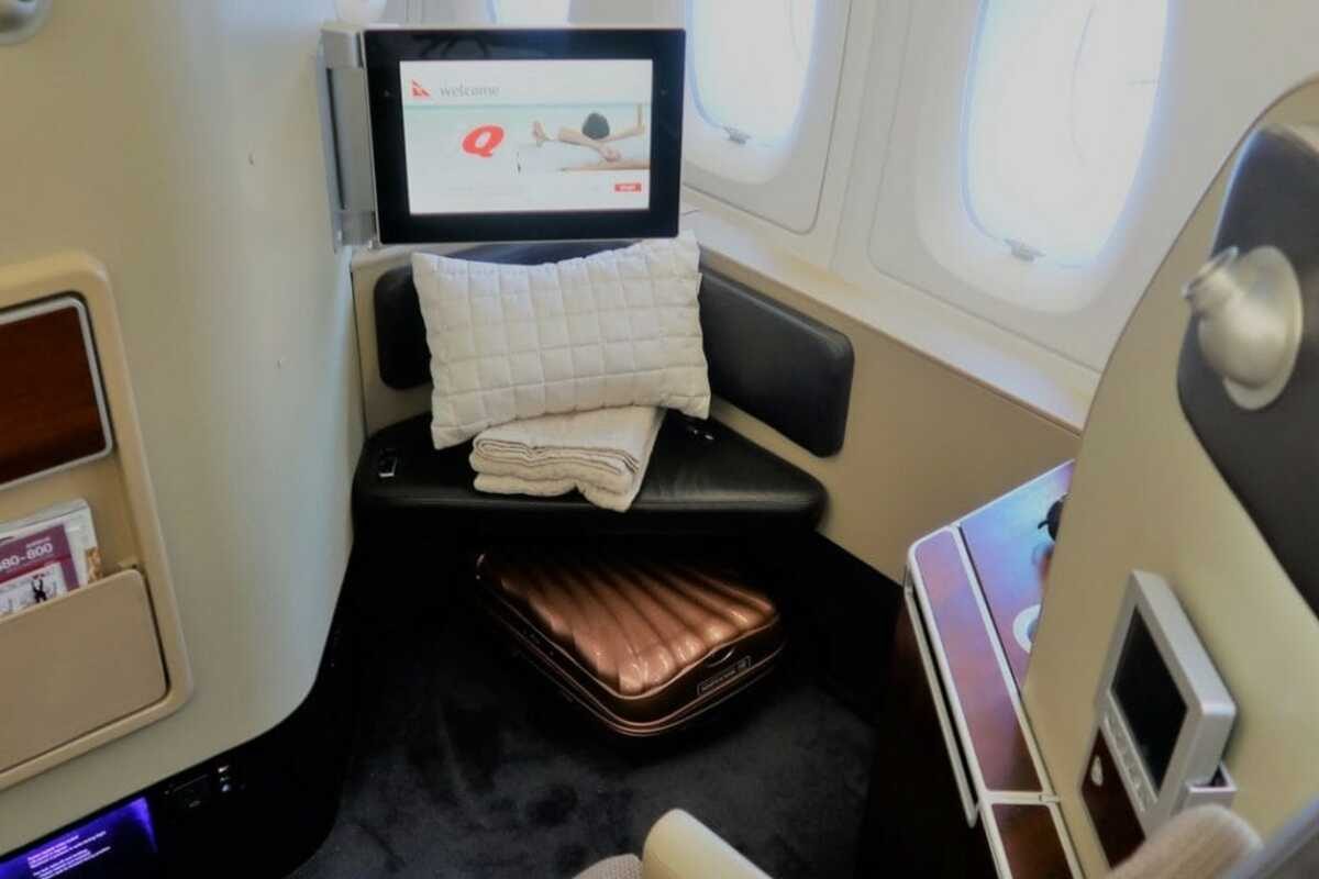 qantas a380 first class suite