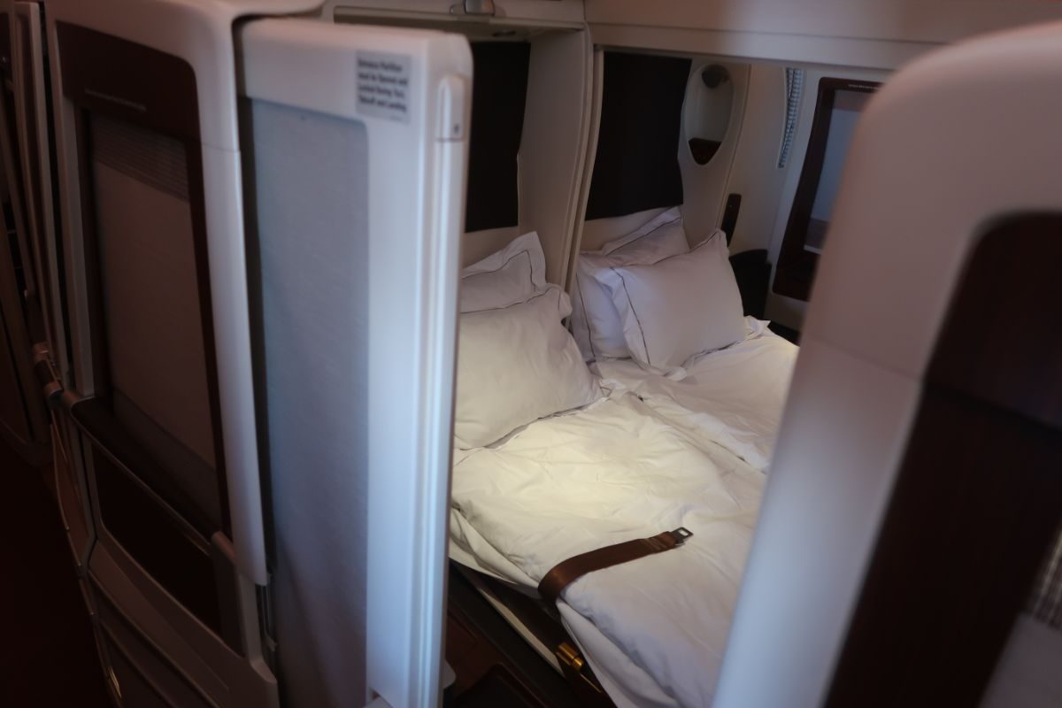 Singapore Airlines old A380 First Class Suite champagne double suite